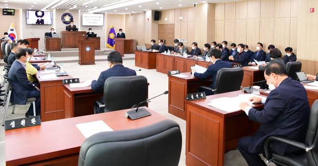 고령군의회는 과연 군민의 손과 발인가?